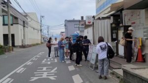 【働いてるようで働いてない】仕事の合間はご当地グルメ